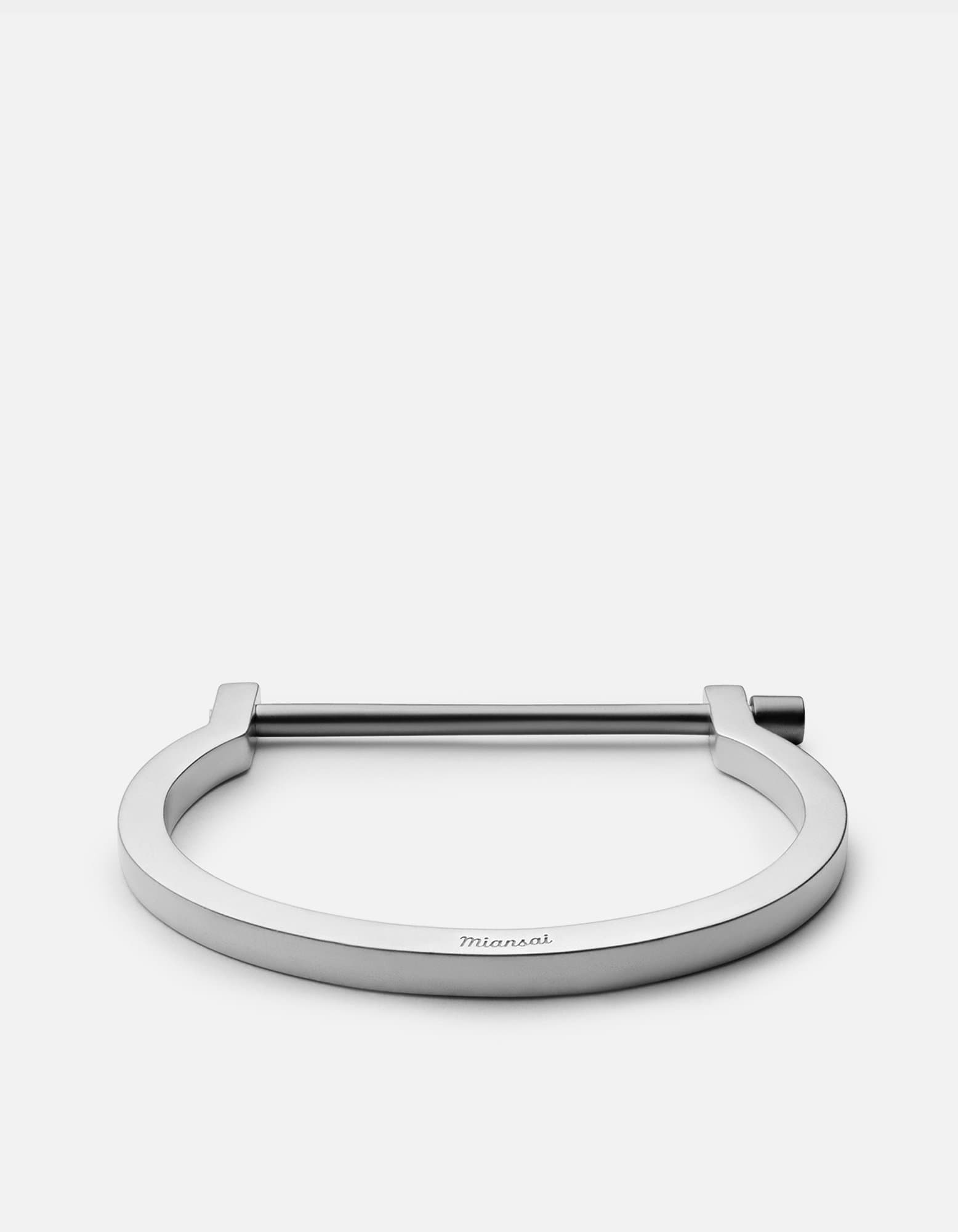 Polsino a vite moderno, argento w/ nero Rhodium Bar | Polsini Uomo | Miansai
Chiudi finestra