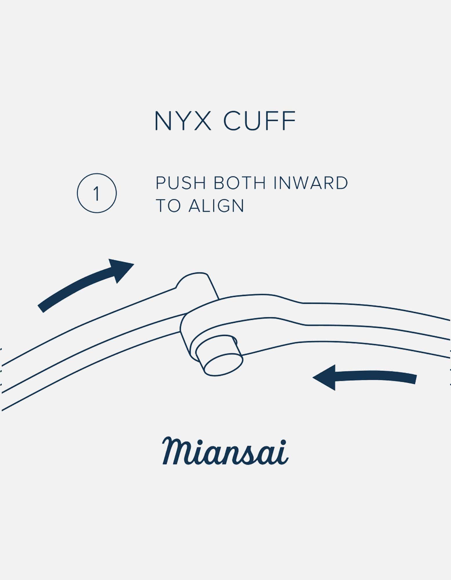 Bracciale in Nyx Cuff, Sterling Silver, Polsini da donna | Miansai



Chiudi finestra